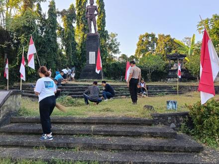 KEGIATAN GOTONG ROYONG  JUMAT BERSIH 